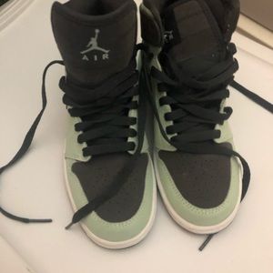 Nike Jordan 1 mint green gold dark gray
